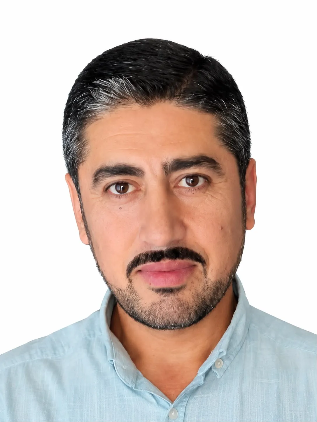 Mahmut Dimen, Obermonteur und Projektleiter bei Dimen Deal